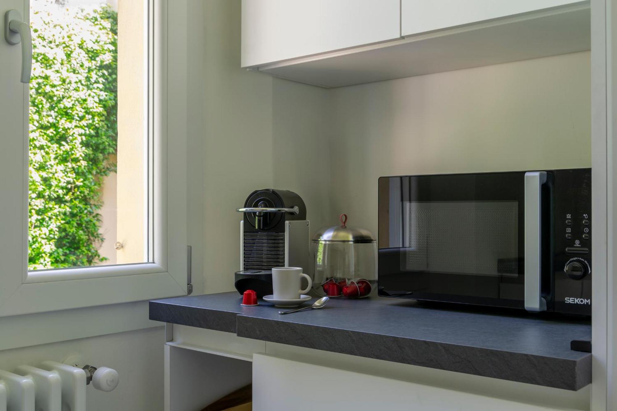 Apartment Amos - 5 Minutes From Piazza Maggiore Болонья Екстер'єр фото